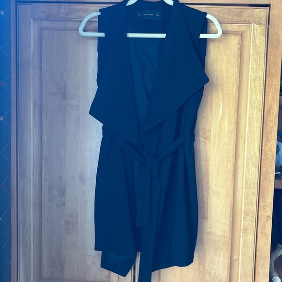 Zara Jackets & Blazers - Zara Basics Black Tie Belted Vest Medium Lined